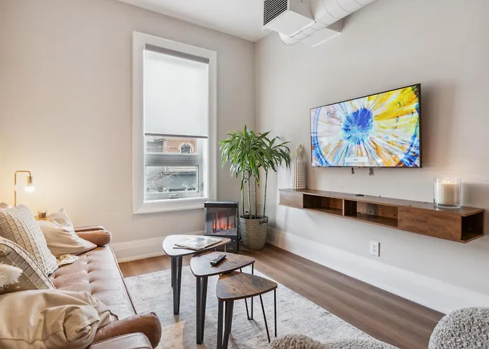 The Queen'S Griffen Toronto